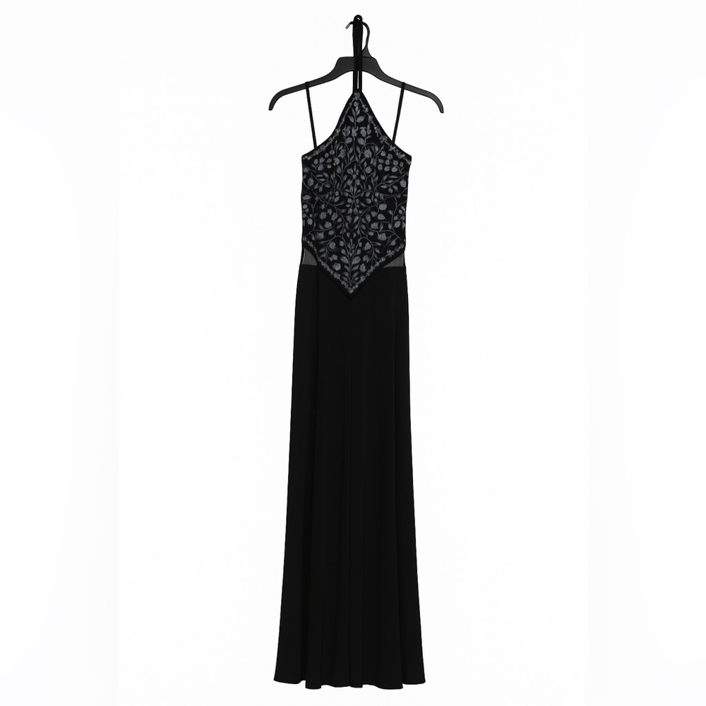 Chic Black Maxi Dress with Lace Detail